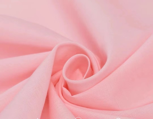 133X100 면화는 구성 50SX50S 모조 텐셀 110GSM 우븐 아이들 남자 셔츠 롱스테이플을 균일화시킵니다